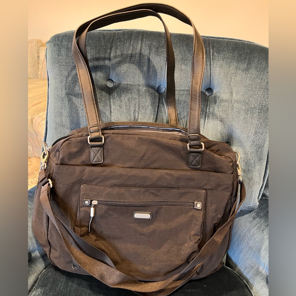 Baggallini Overnight Expandable Laptop Tote